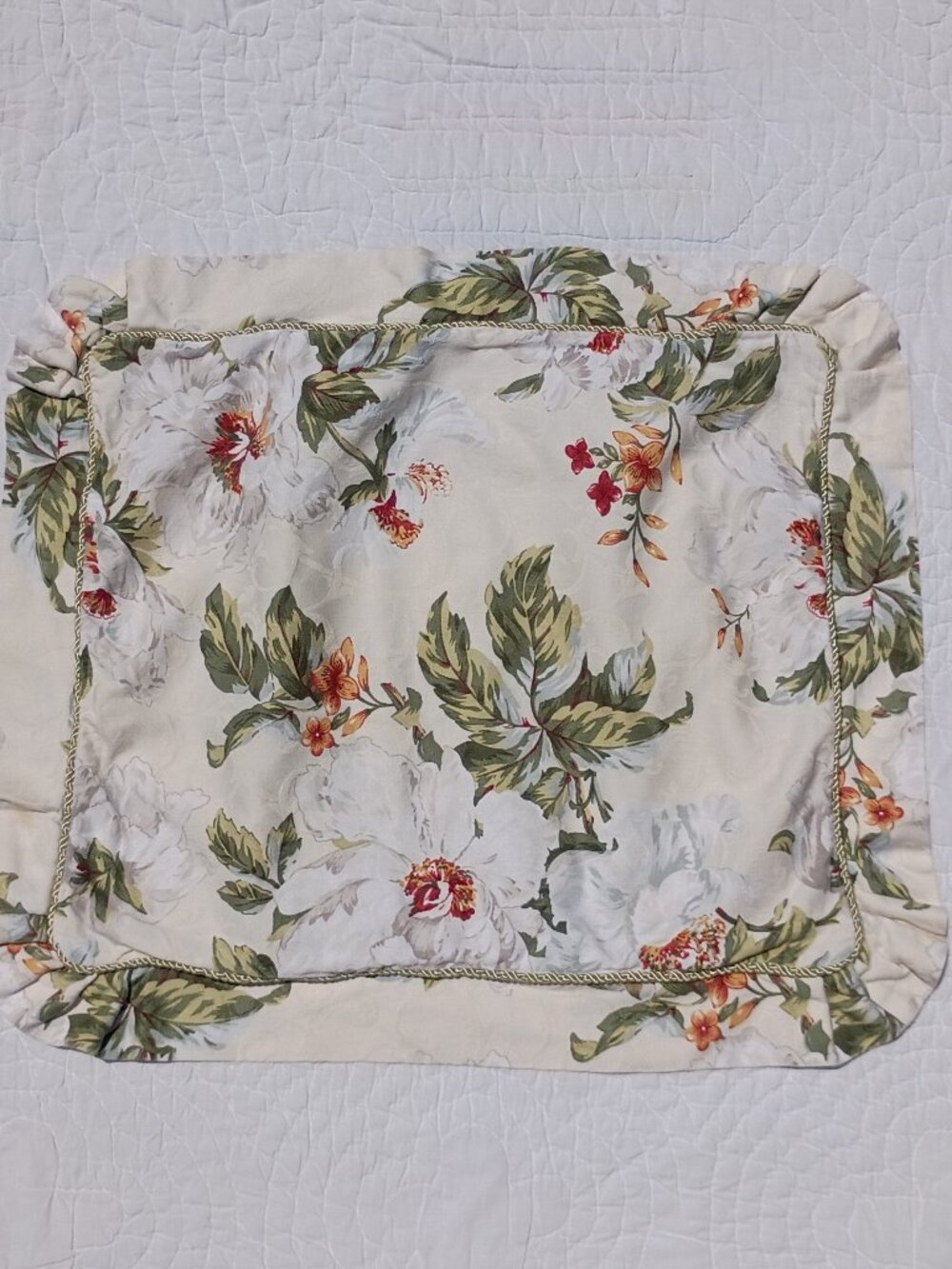 Pair of Vintage Waverly Pillow Shams Standard Size White Magnolia Floral Set - Picture 12 of 14
